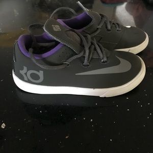 Toddler girls size 9 Nike